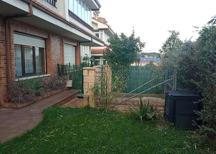 In With A Community Pool * Miengo