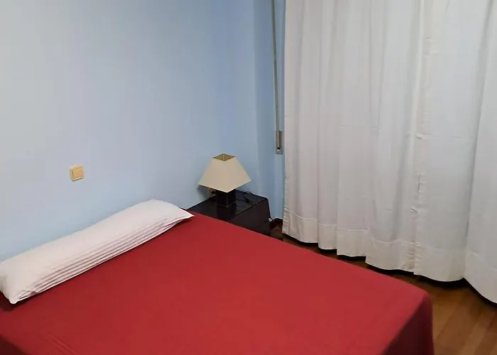 In With A Community Pool Prázdninový dům Miengo