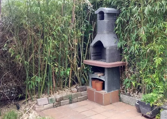 In With A Community Pool Prázdninový dům *